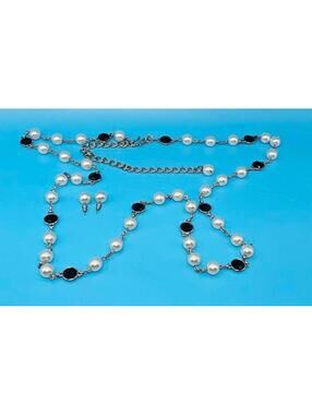 Y2K Pearl and Black Bead Necklace with Matching Earrings